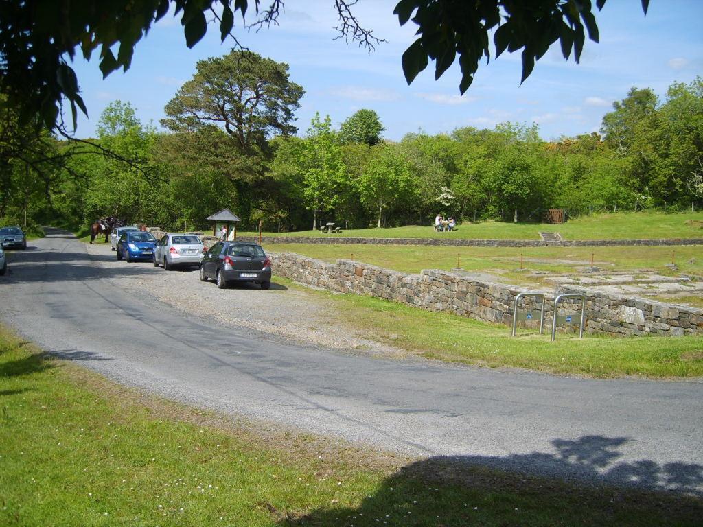The Benwiskin Centre Ballaghnatrillick Exterior foto